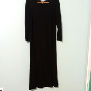 J.Jill Long Maxi Black dress Long Sleeves 

80% Rayon 20% WOOL 

Size Medium